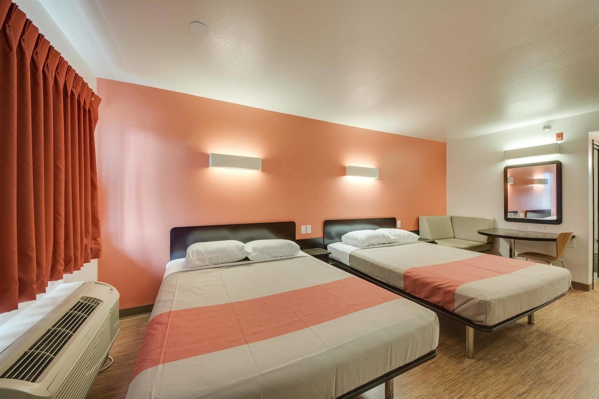 Motel 6-Brownsville, Tx North Buitenkant foto