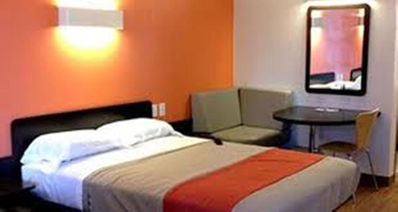 Motel 6-Brownsville, Tx North Buitenkant foto